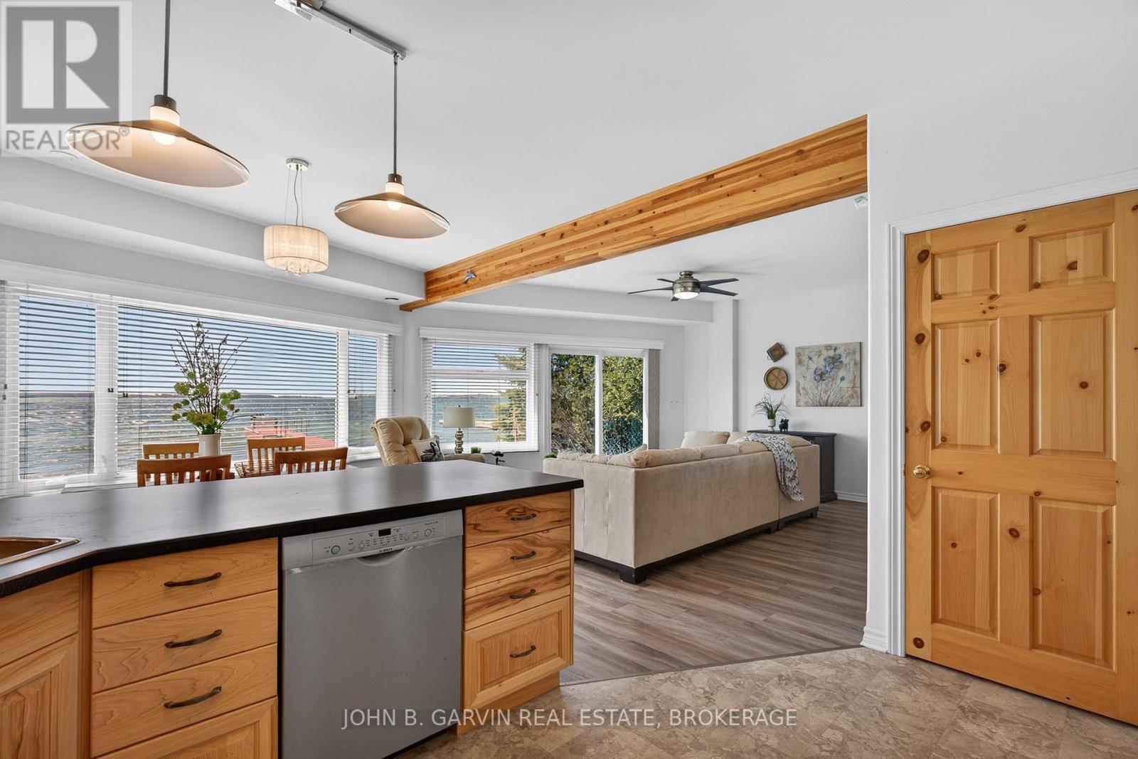137 THOUSAND ISLANDS PARKWAY - 8