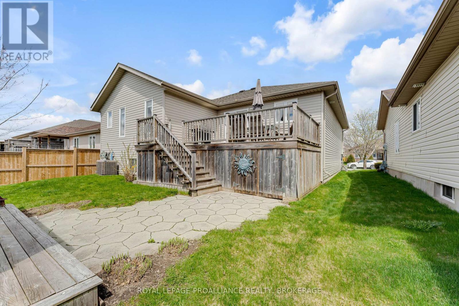 167 BRADSTONE STREET - 38