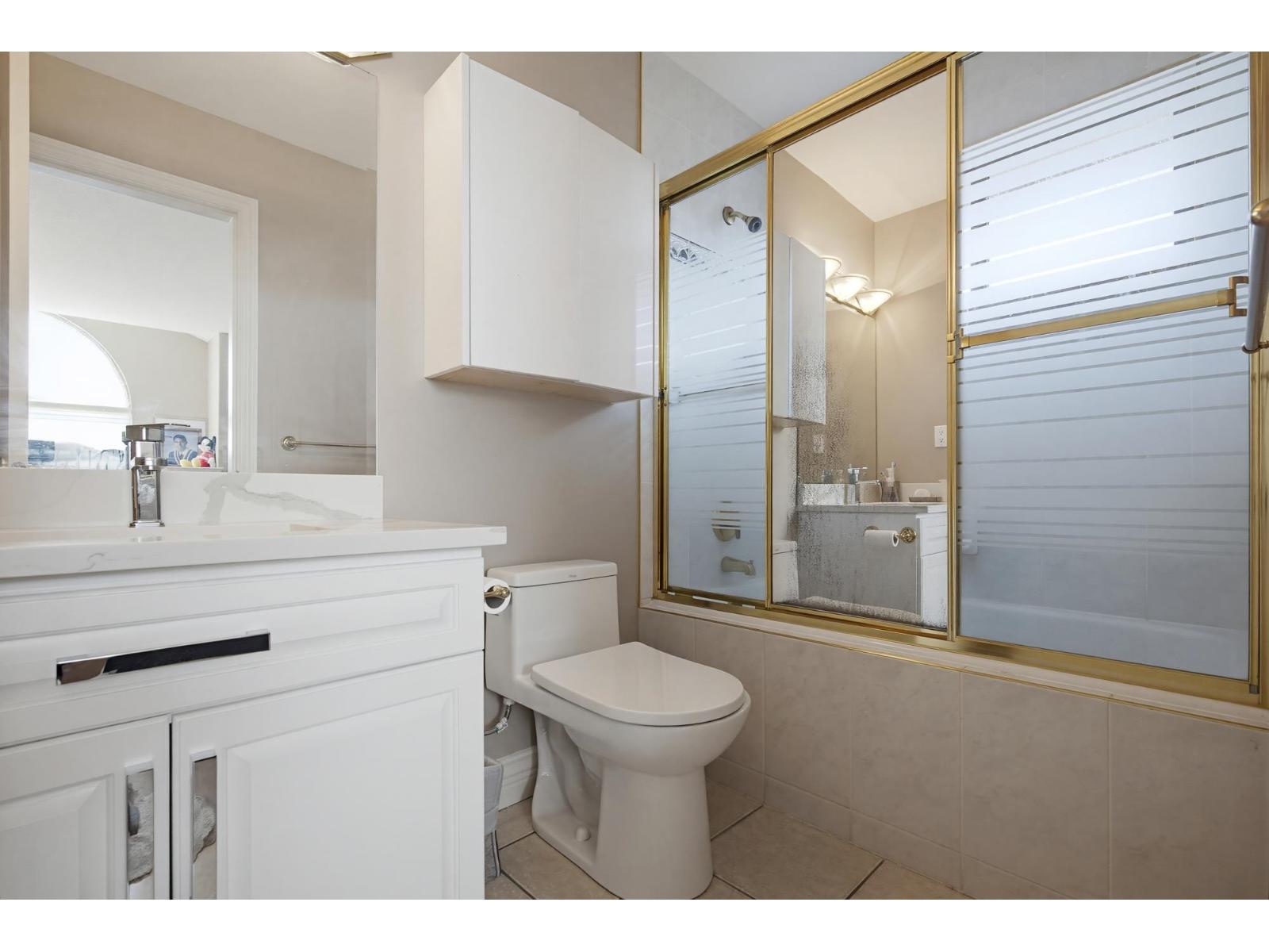 7 Bed, 5 Bath House for Sale in Abbotsford – 3582 VIEWMOUNT PLACE, Abbotsford - Image 39