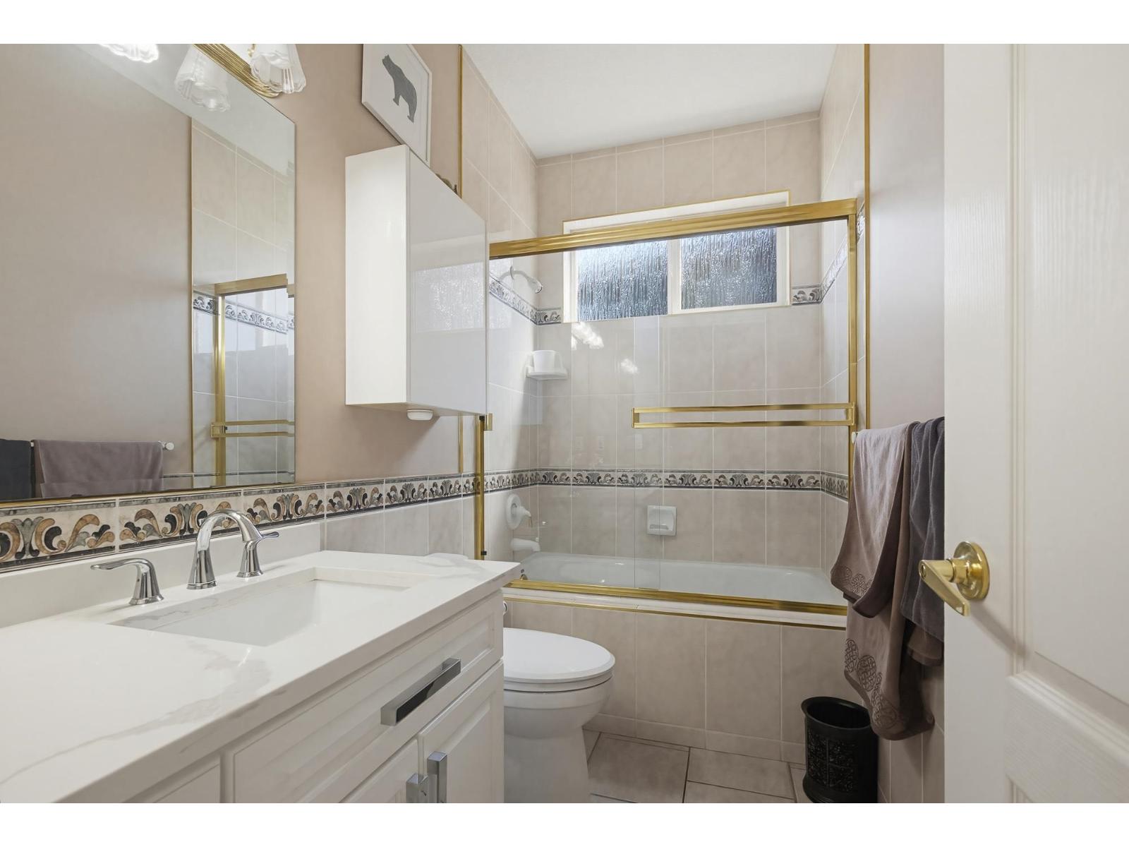 7 Bed, 5 Bath House for Sale in Abbotsford – 3582 VIEWMOUNT PLACE, Abbotsford - Image 28