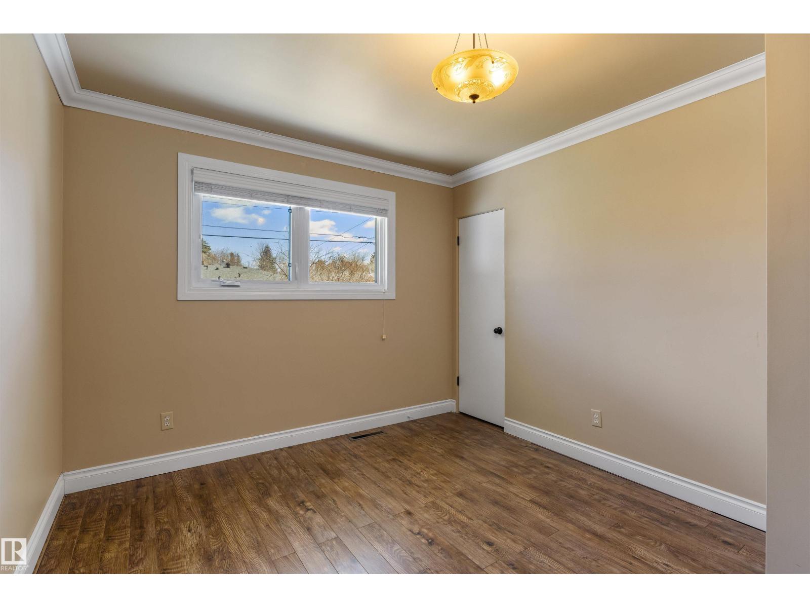 5 GREENVIEW CR, St. Albert