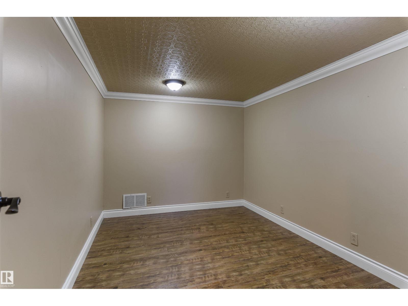 5 GREENVIEW CR, St. Albert