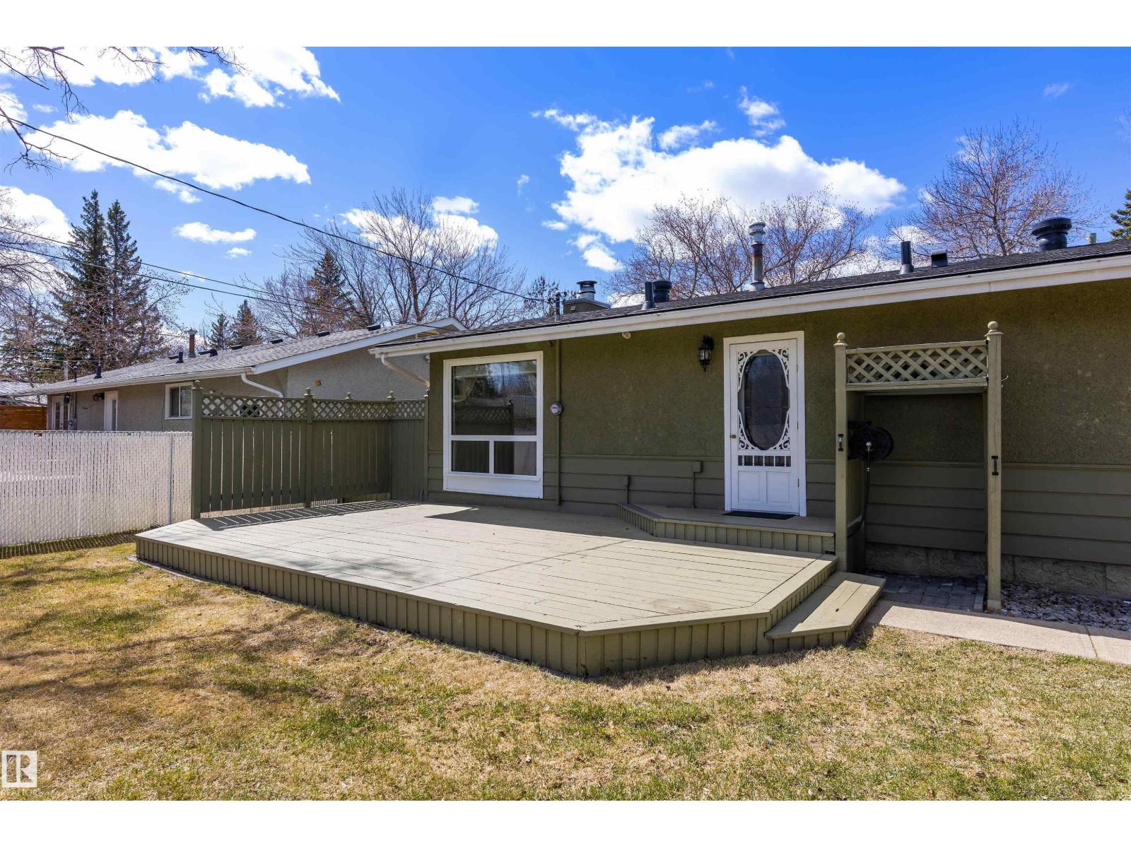 5 GREENVIEW CR, St. Albert