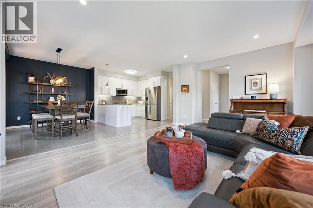 33 MISTYWOOD Street, Kitchener, Ontario, N2P2N1 — Photo 11