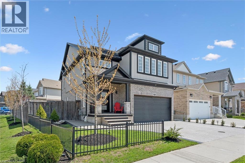 33 MISTYWOOD Street, Kitchener, Ontario, N2P2N1 — Photo 4