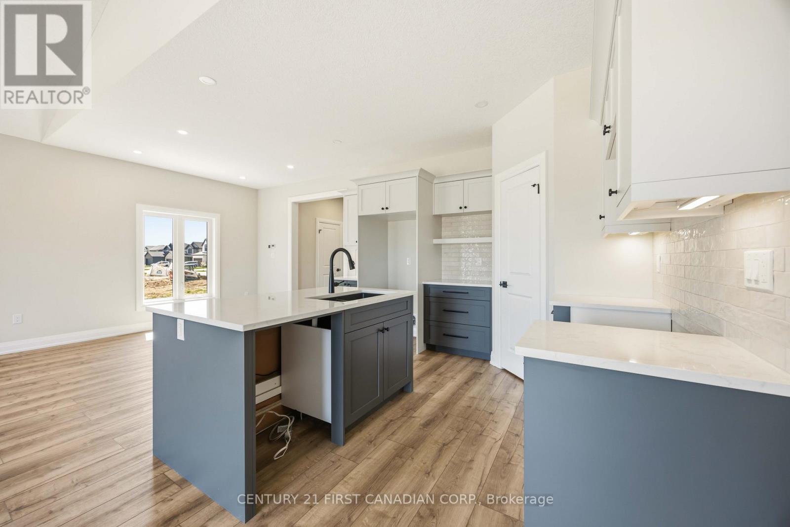 644 KETTER WAY - 9