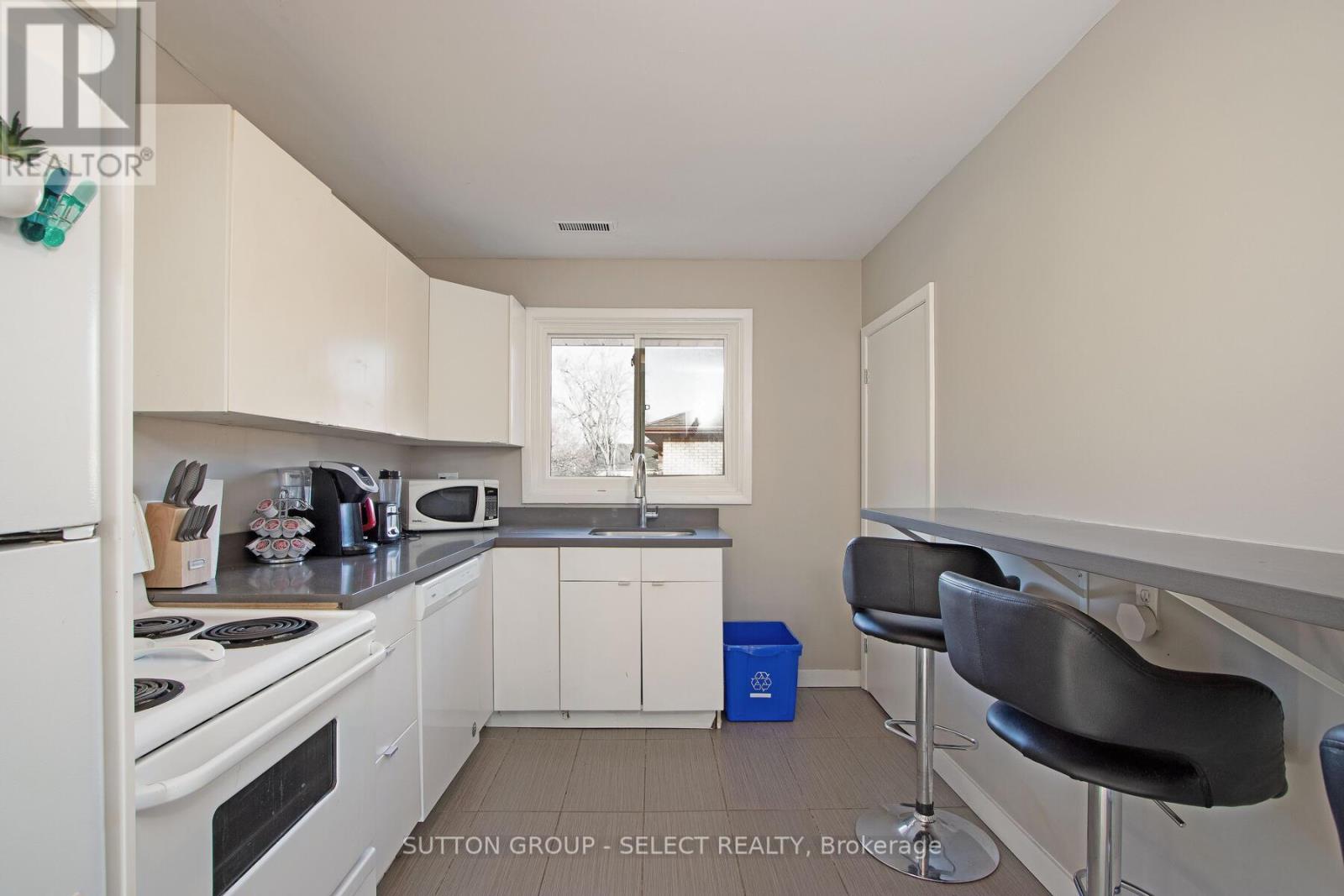 47 ROGERS AVENUE - 12
