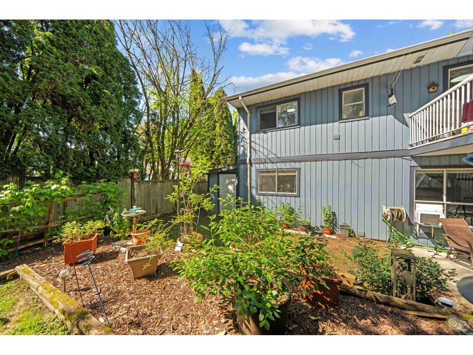 House in Surrey - Image 33