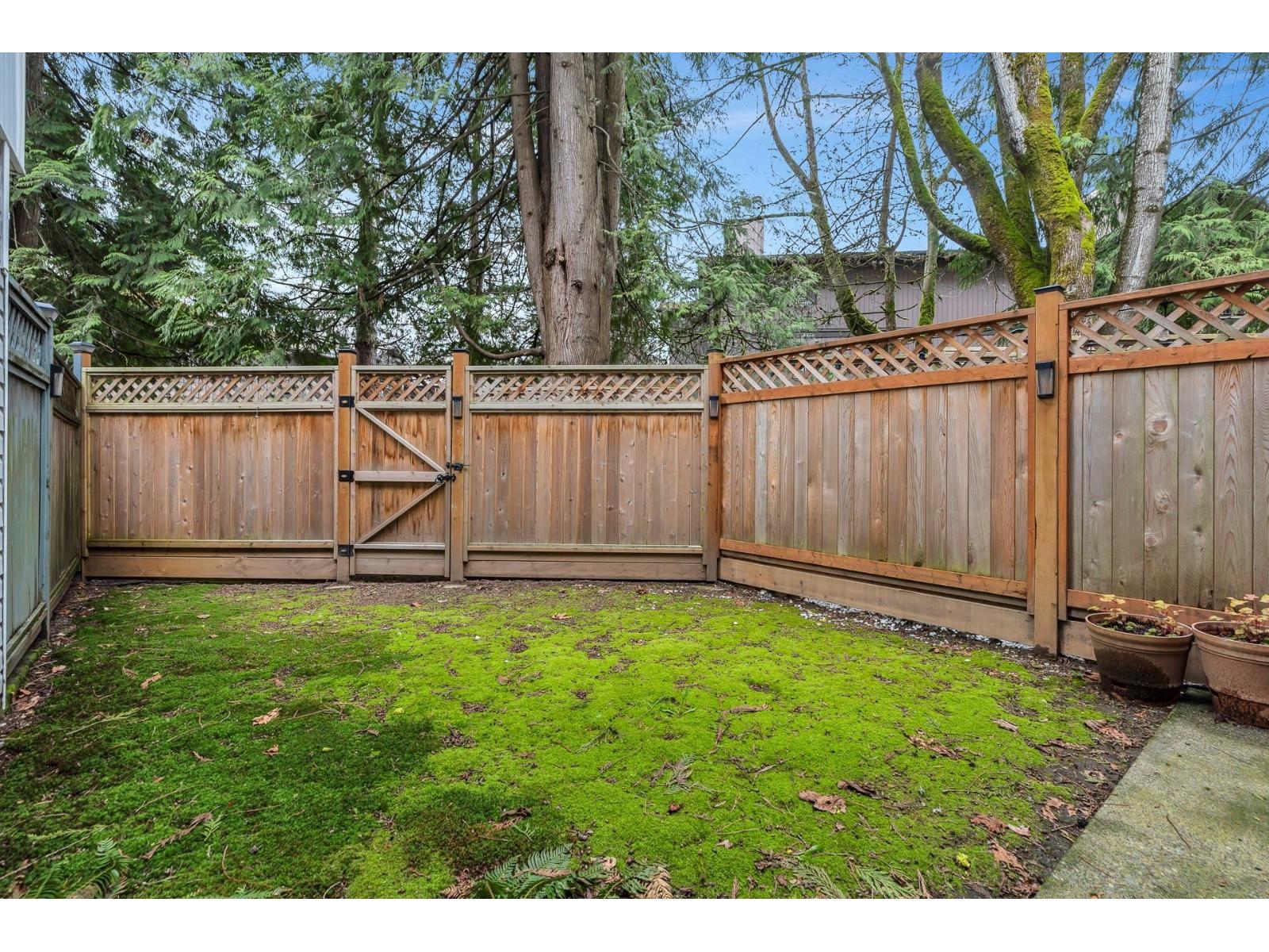House in Surrey - Image 6