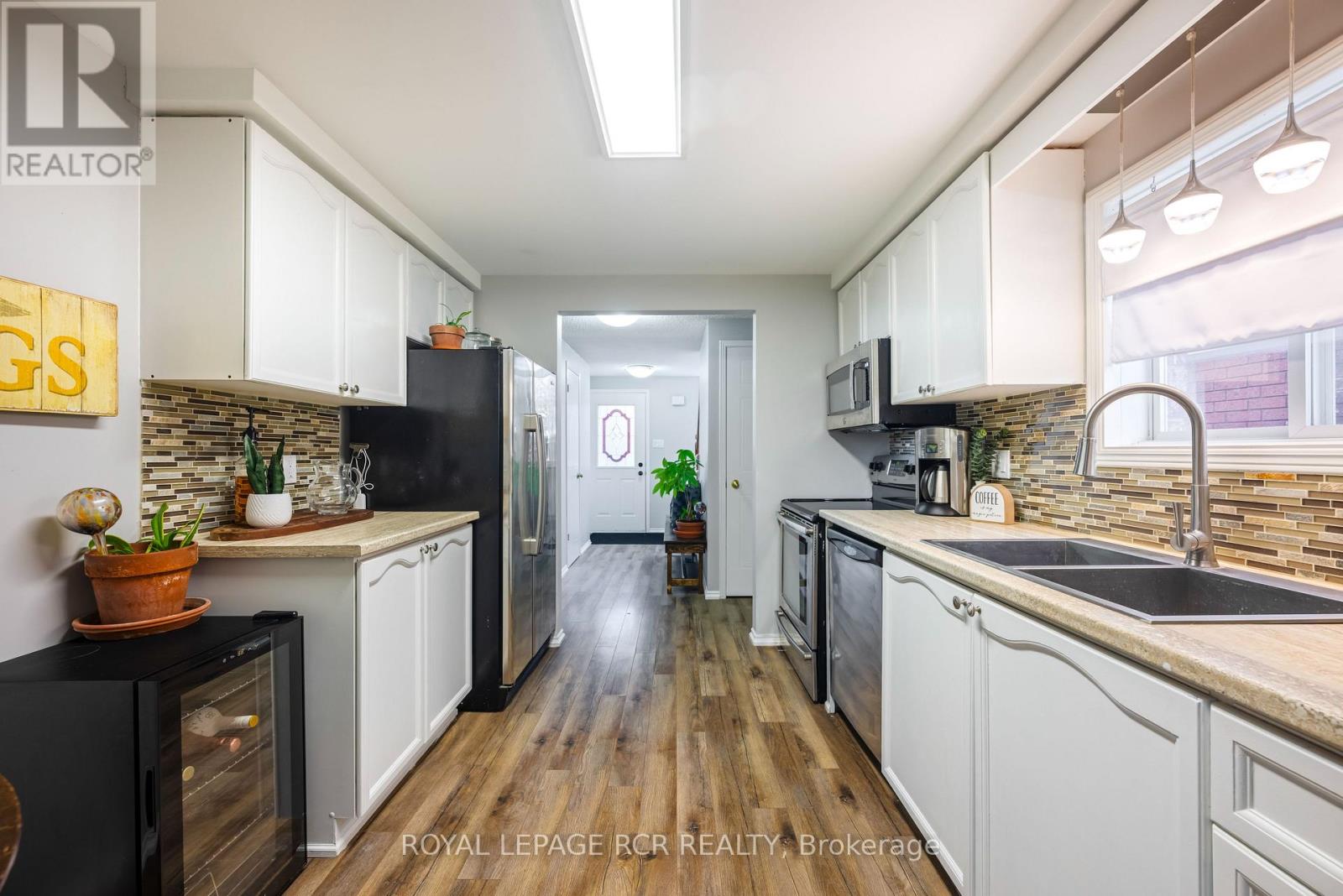 364 ADAMS COURT - 10