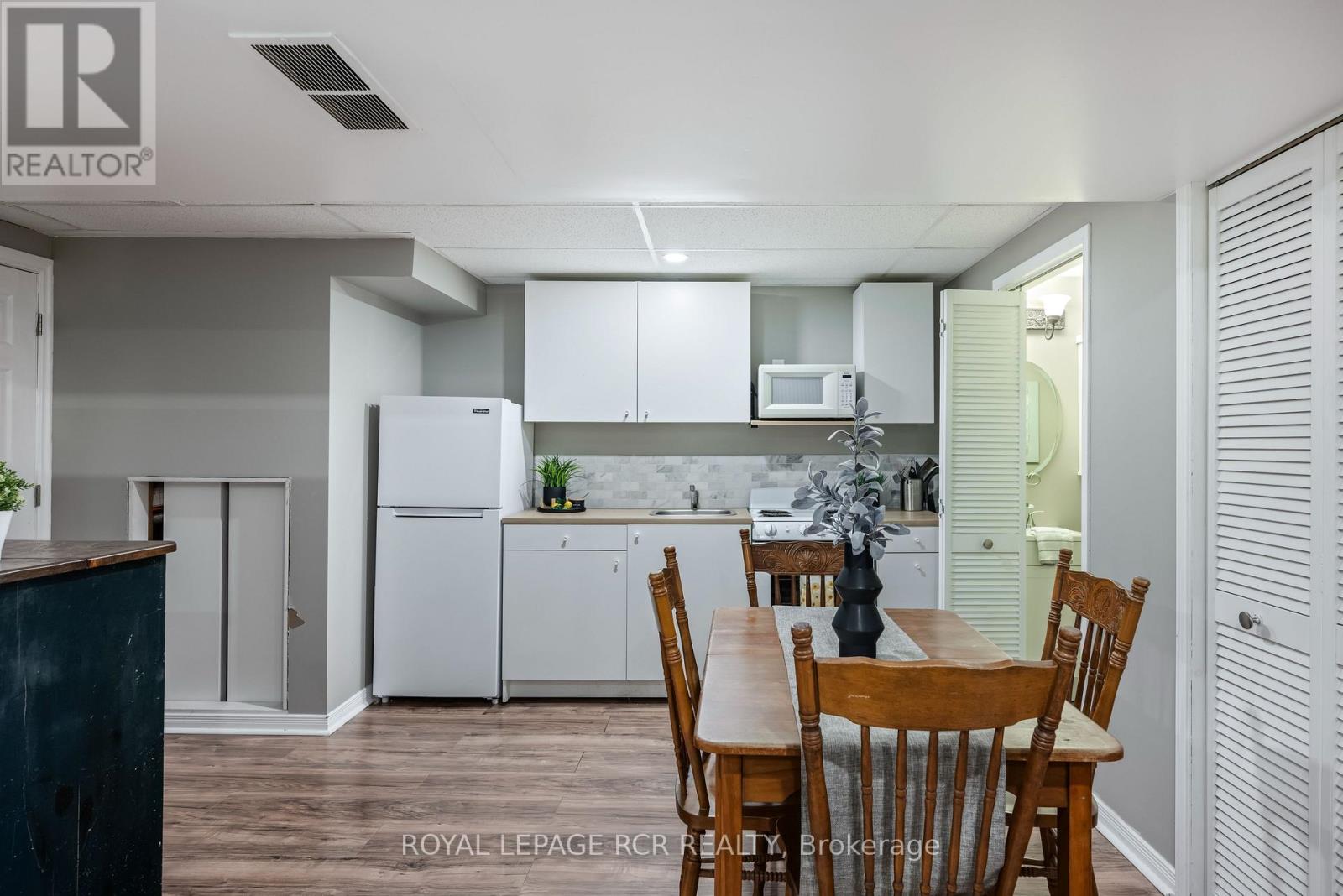 364 ADAMS COURT - 20