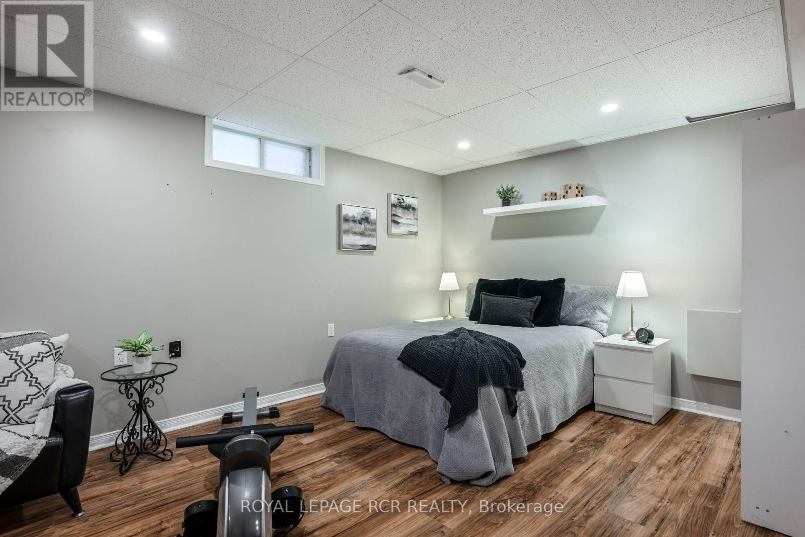 364 ADAMS COURT - 23