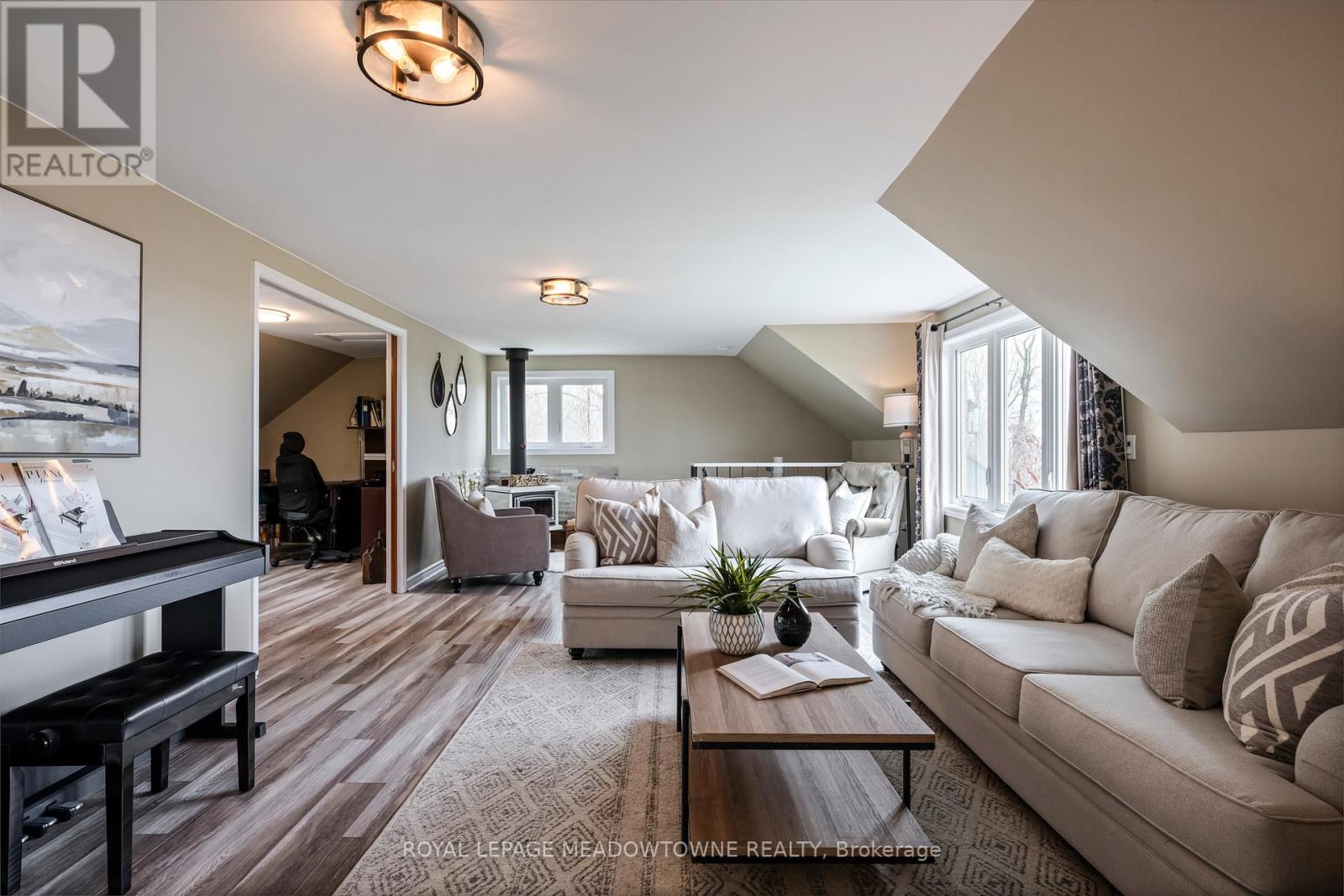 15585 CLAYHILL ROAD - 22