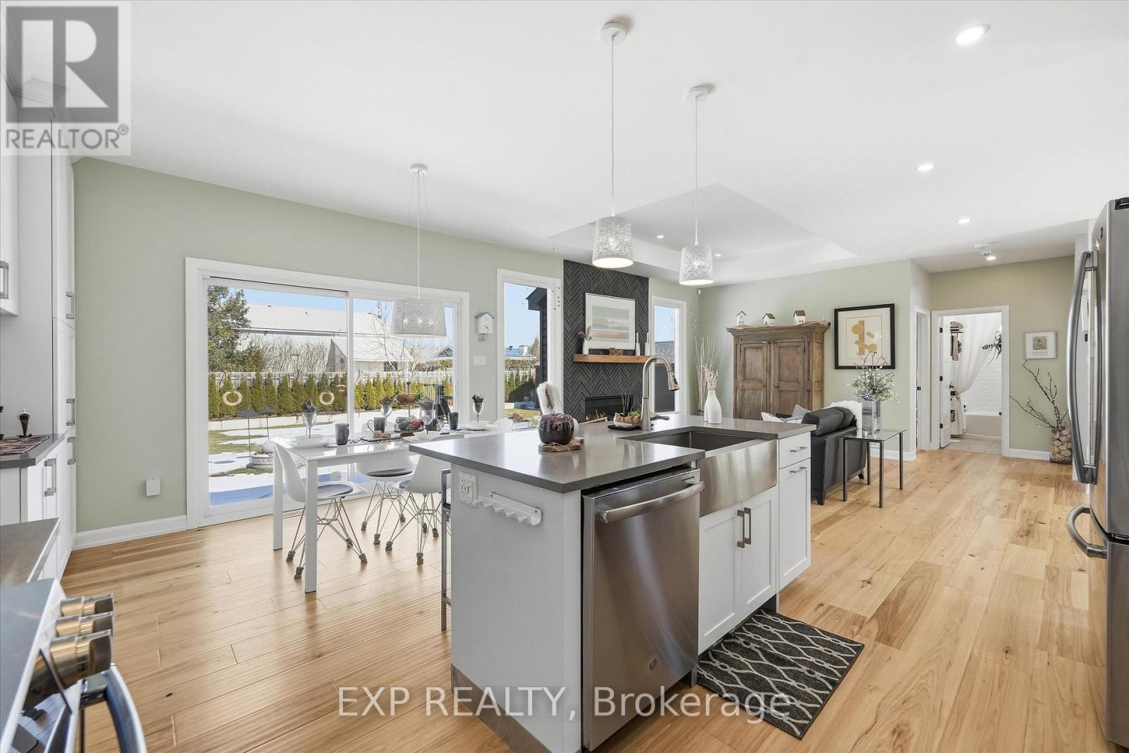 117 DANIKA STREET - 13