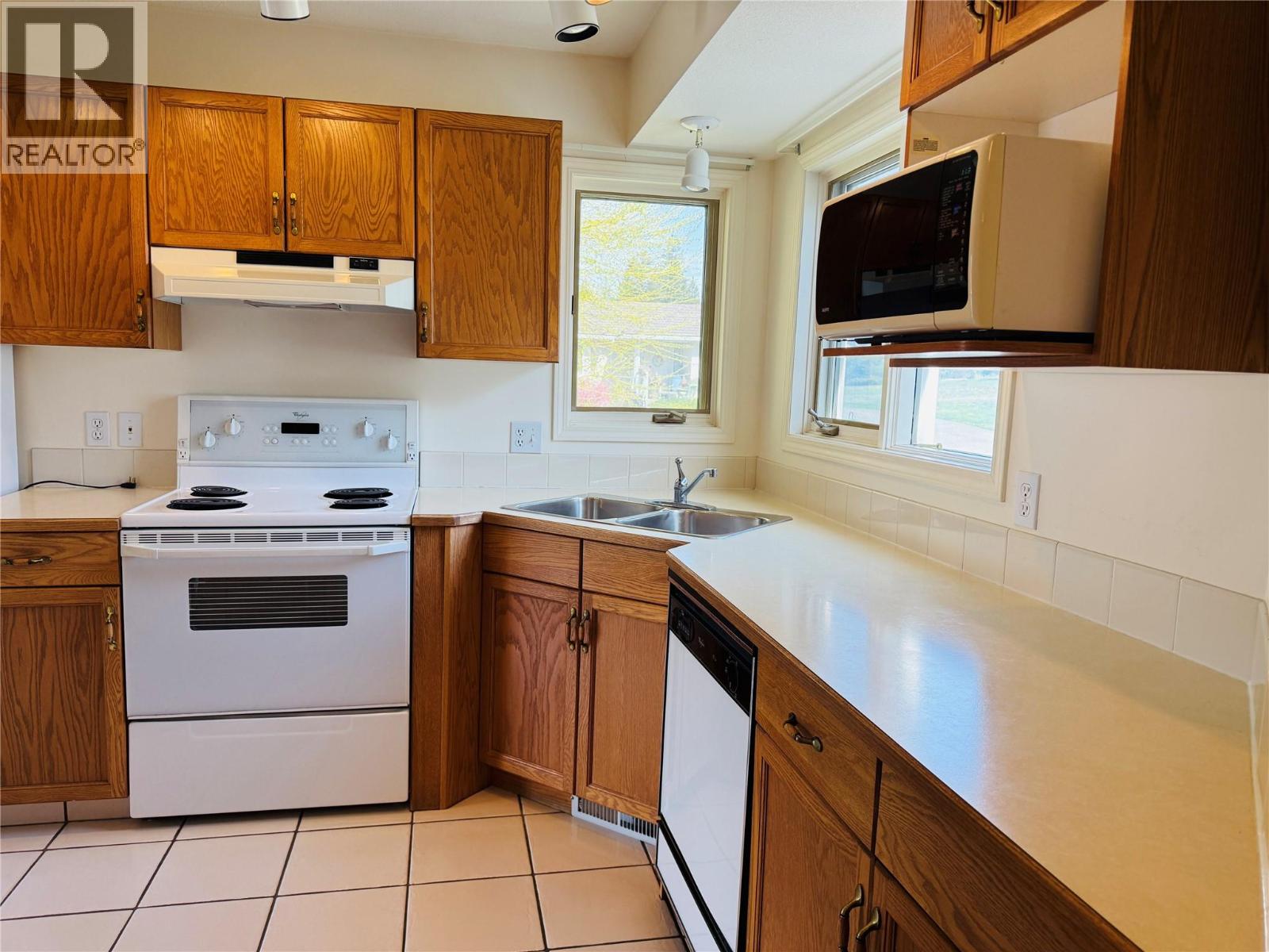 5042 Riverview Road - 4