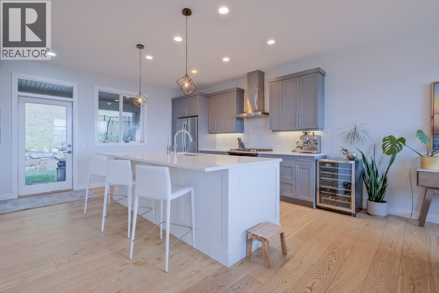 5643 Jasper Way, Kelowna