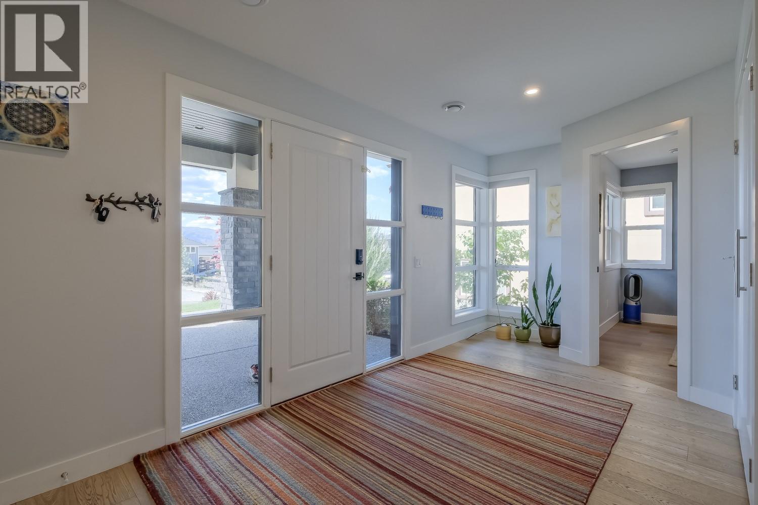 5643 Jasper Way, Kelowna