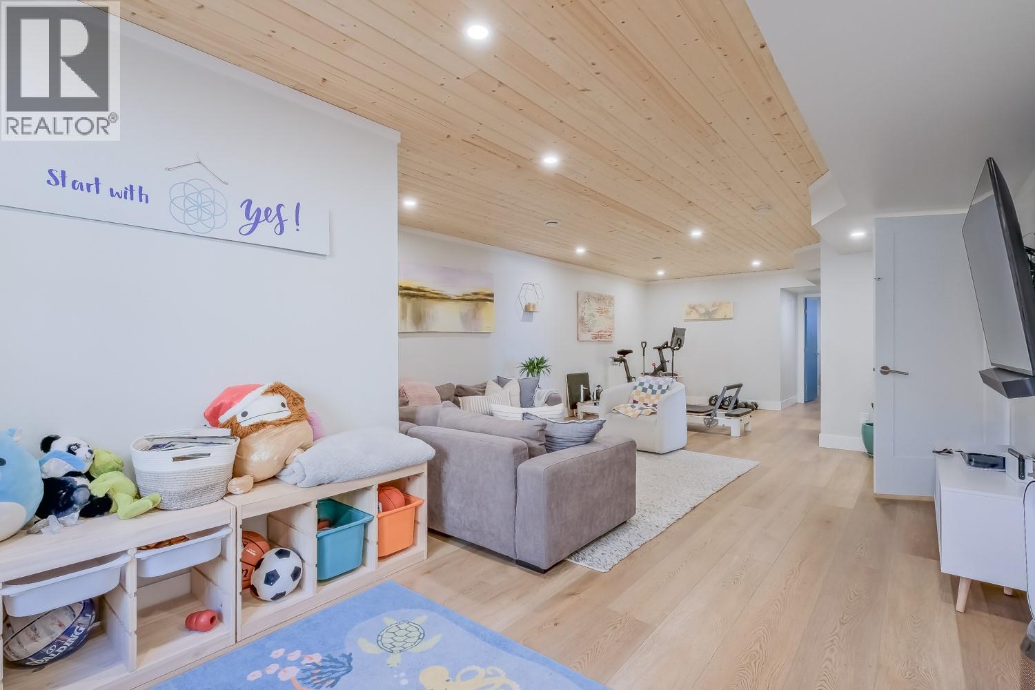 5643 Jasper Way, Kelowna