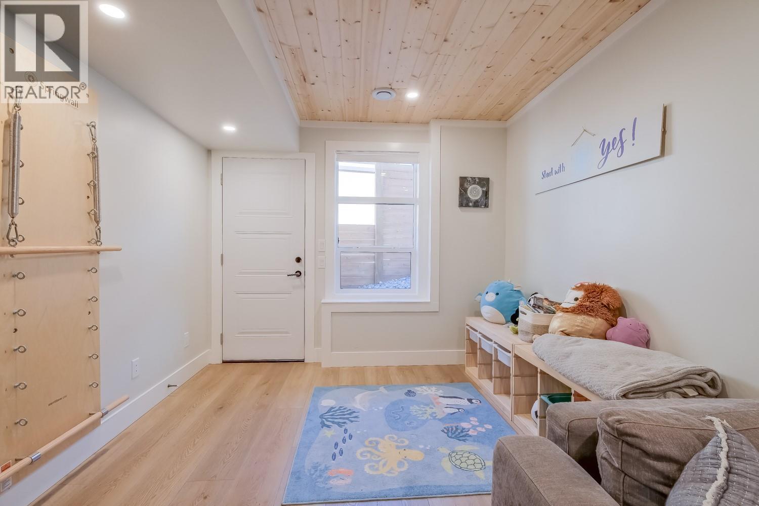 5643 Jasper Way, Kelowna