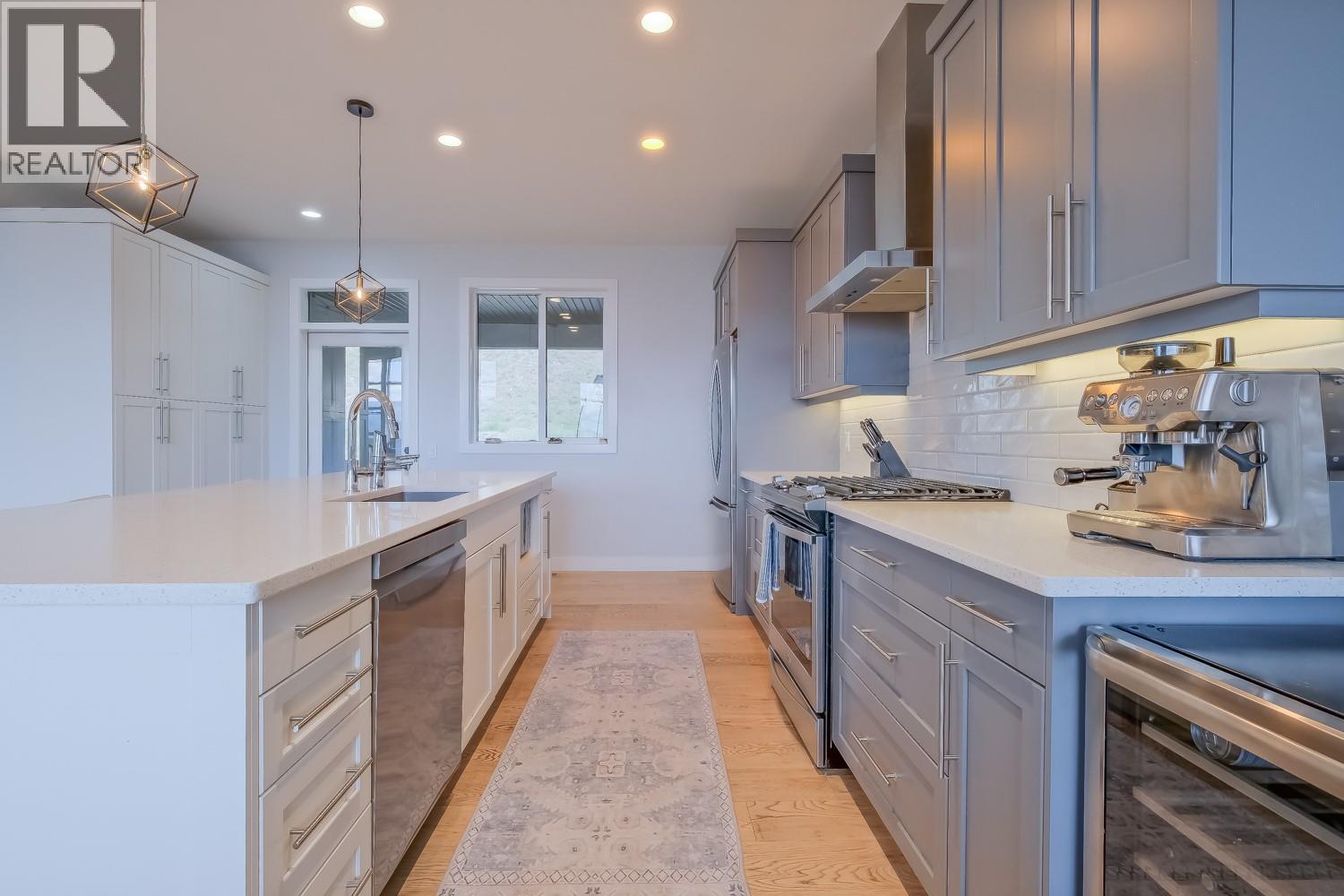 5643 Jasper Way, Kelowna