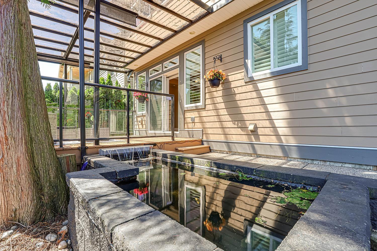 House in Surrey - Image 3