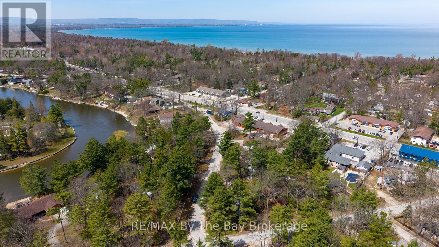 60 SUNNIDALE RIVER ROAD - 43