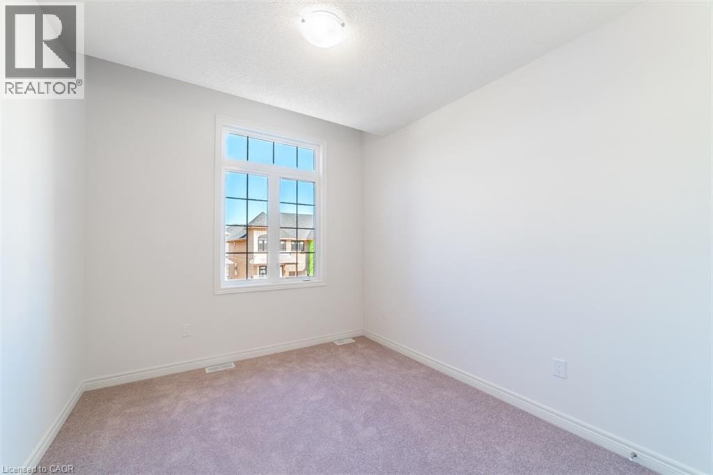 24 WESTFIELD Crescent, Waterdown, Ontario, L8B1Y1 — Photo 21