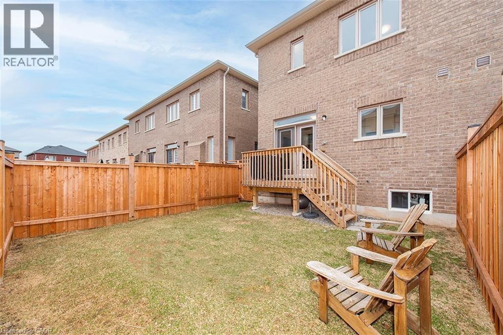 24 WESTFIELD Crescent, Waterdown, Ontario, L8B1Y1 — Photo 27