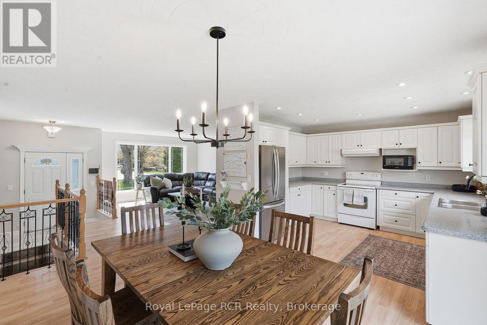 406 ALICE STREET - 16