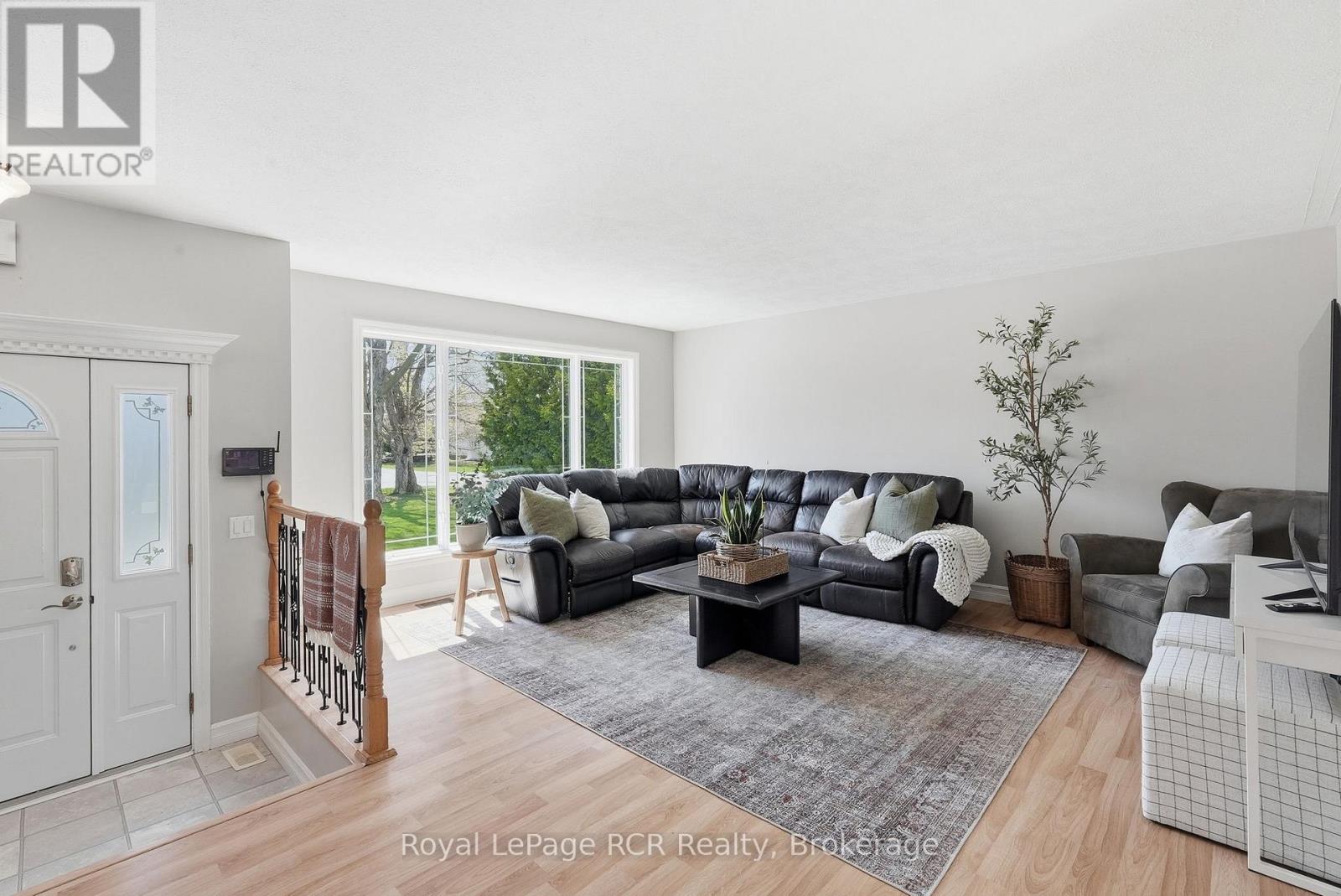 406 ALICE STREET - 9