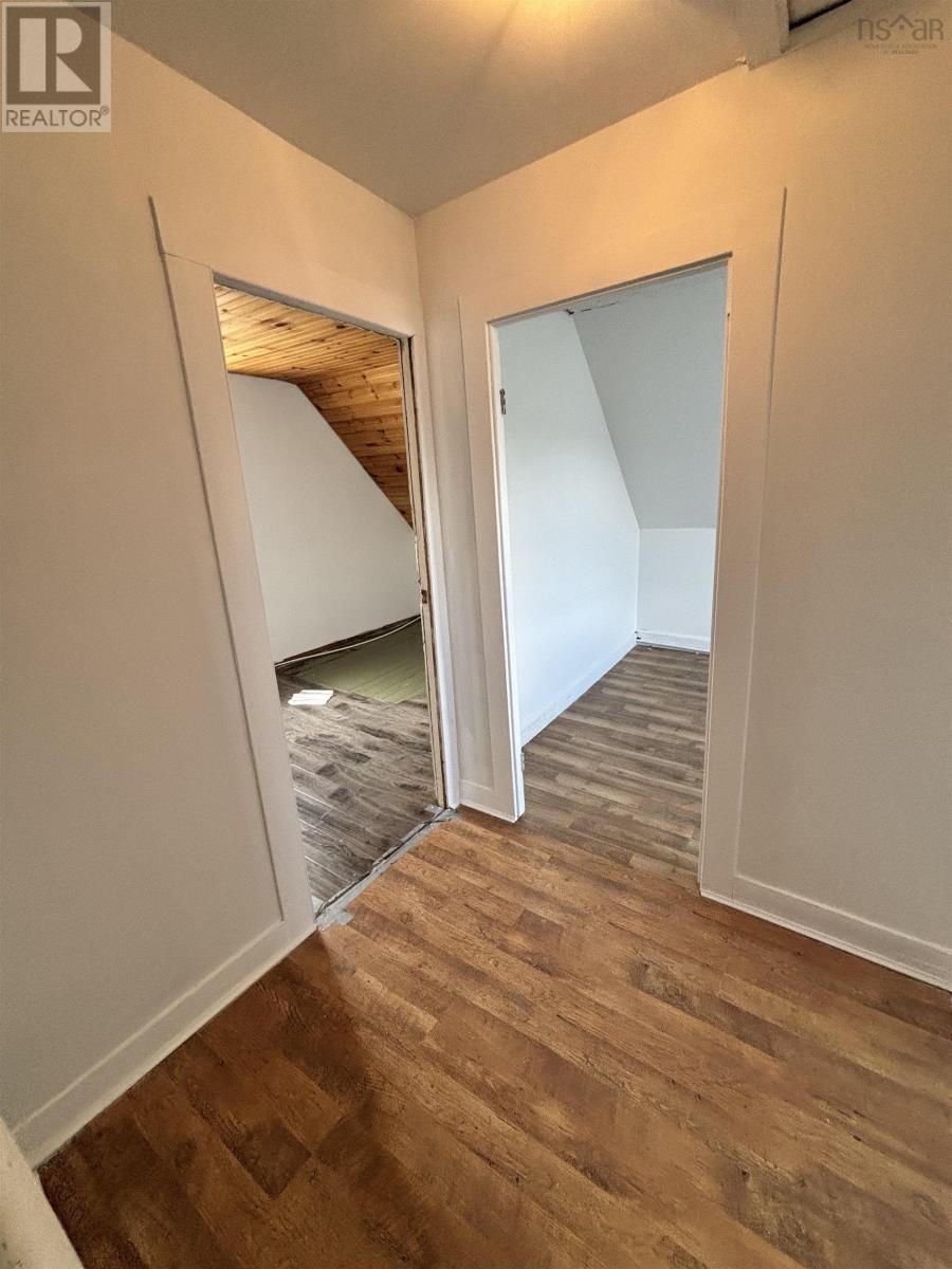 Property 25 of 39 of 23 Quincy Street