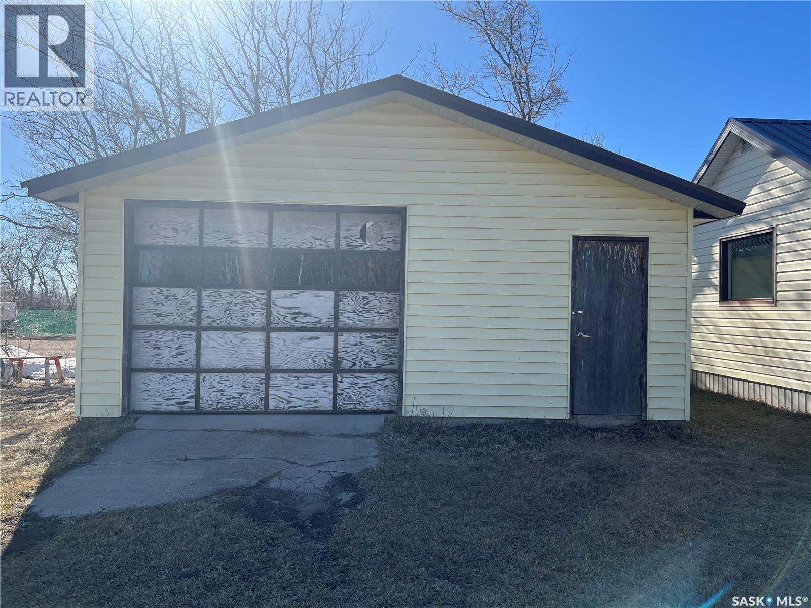 301 Gonczy AVENUE - 20