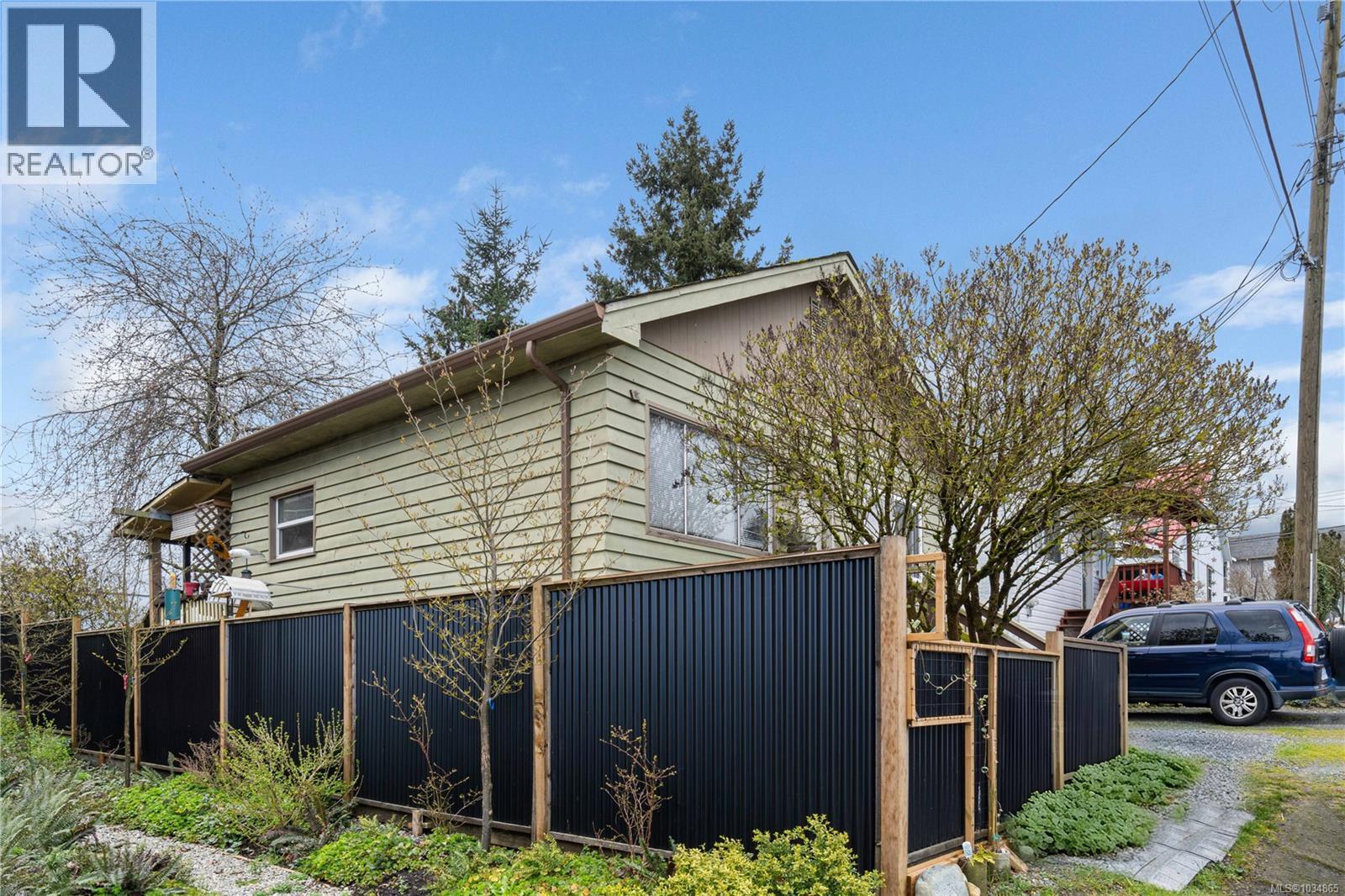 205 Sabiston St - 3