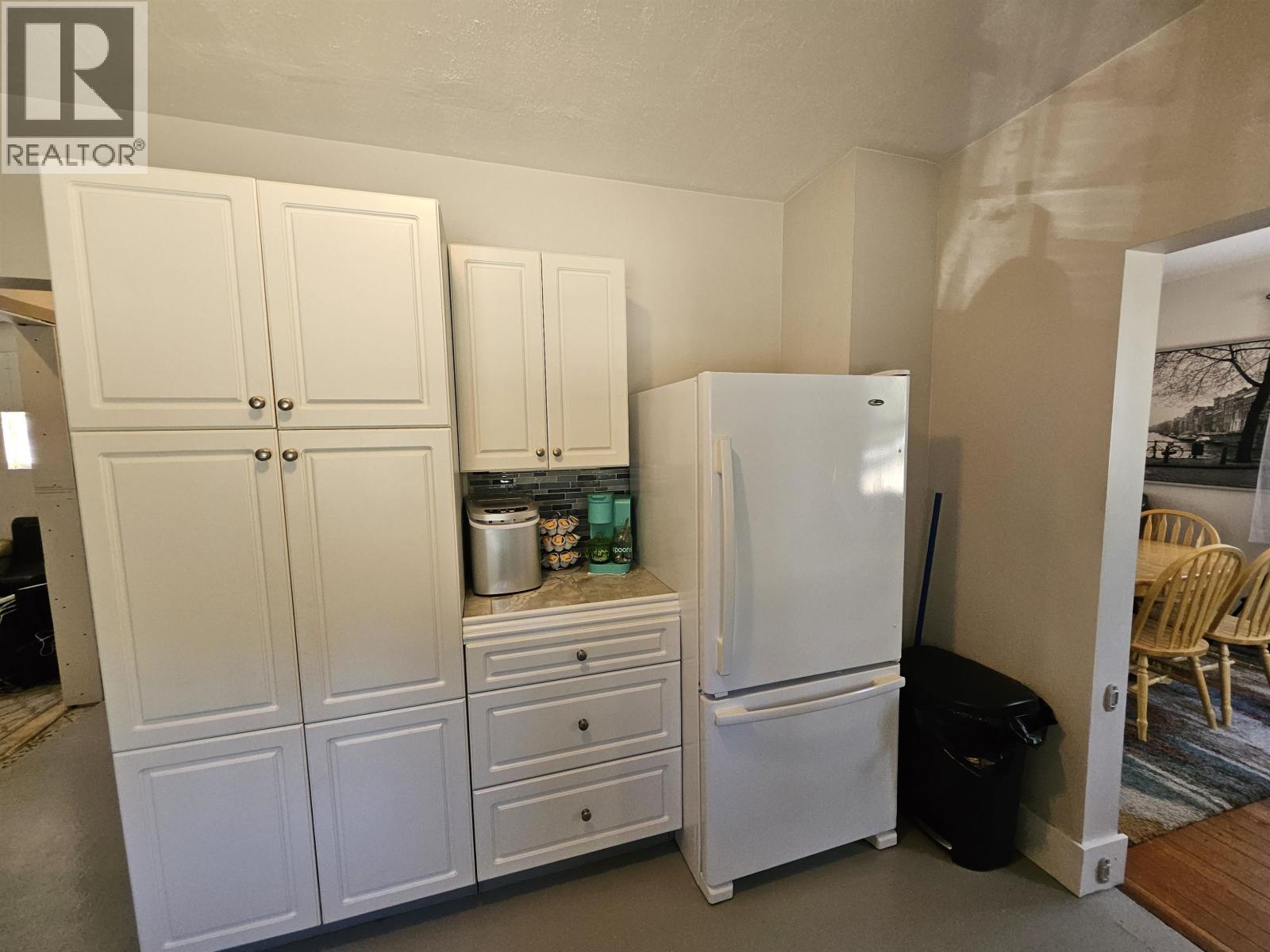 2071 BLACKWATER ROAD - 16