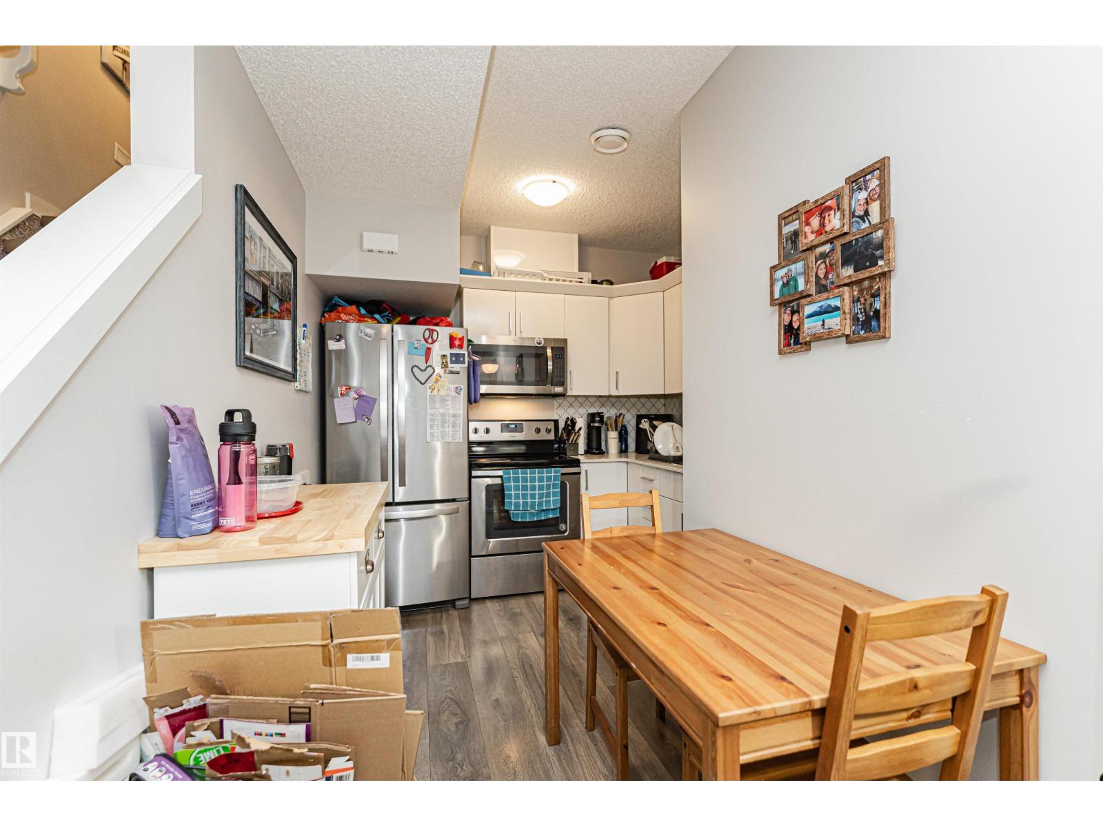 17619 77 ST NW - 27