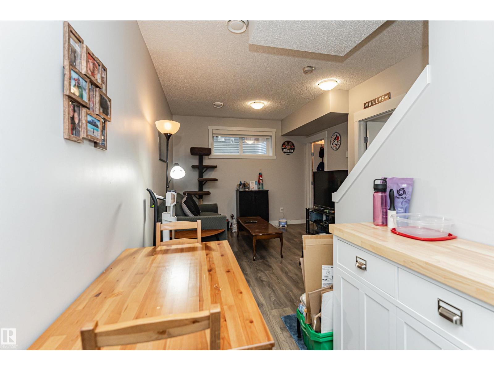 17619 77 ST NW - 29