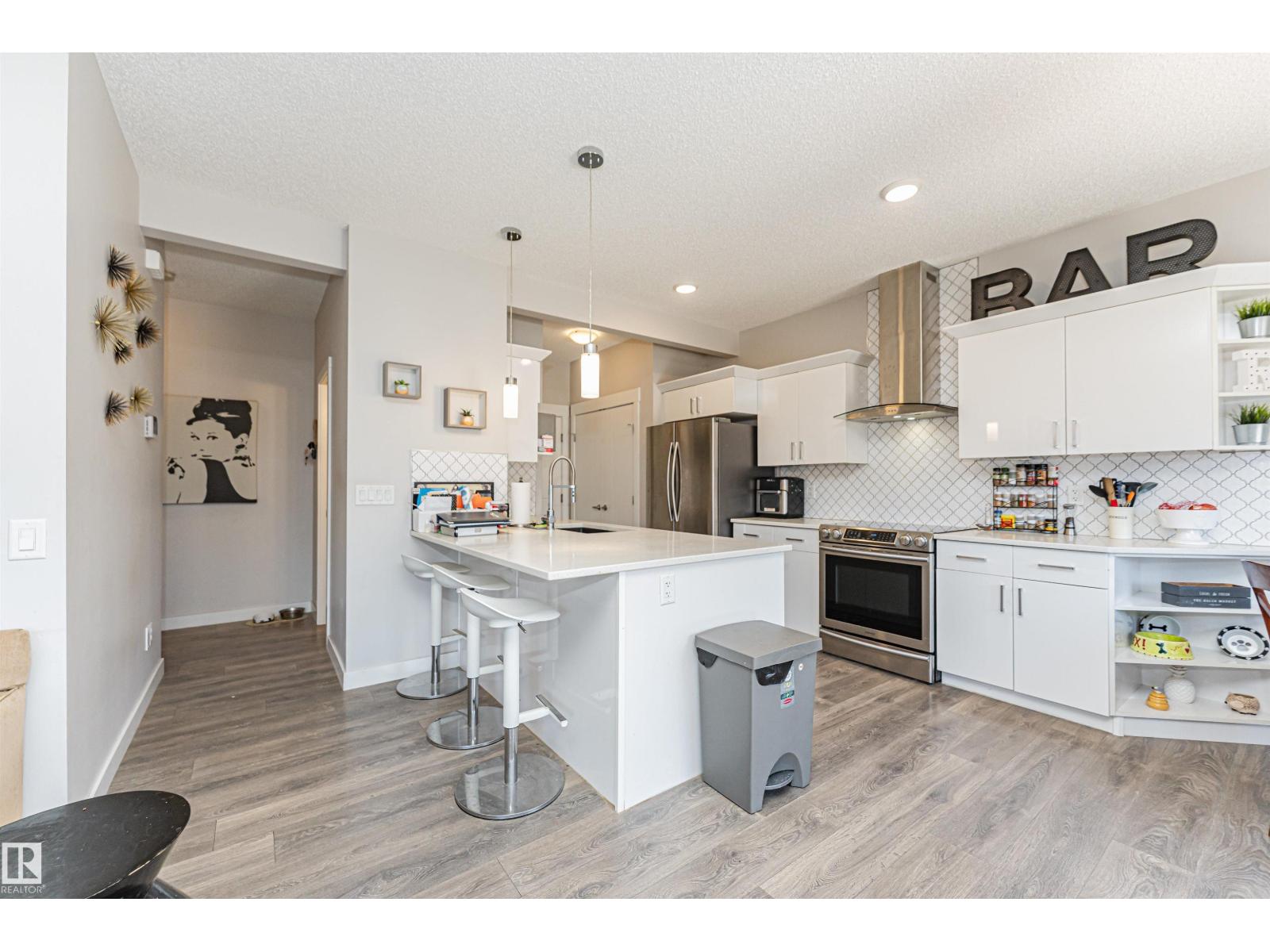 17619 77 ST NW - 5