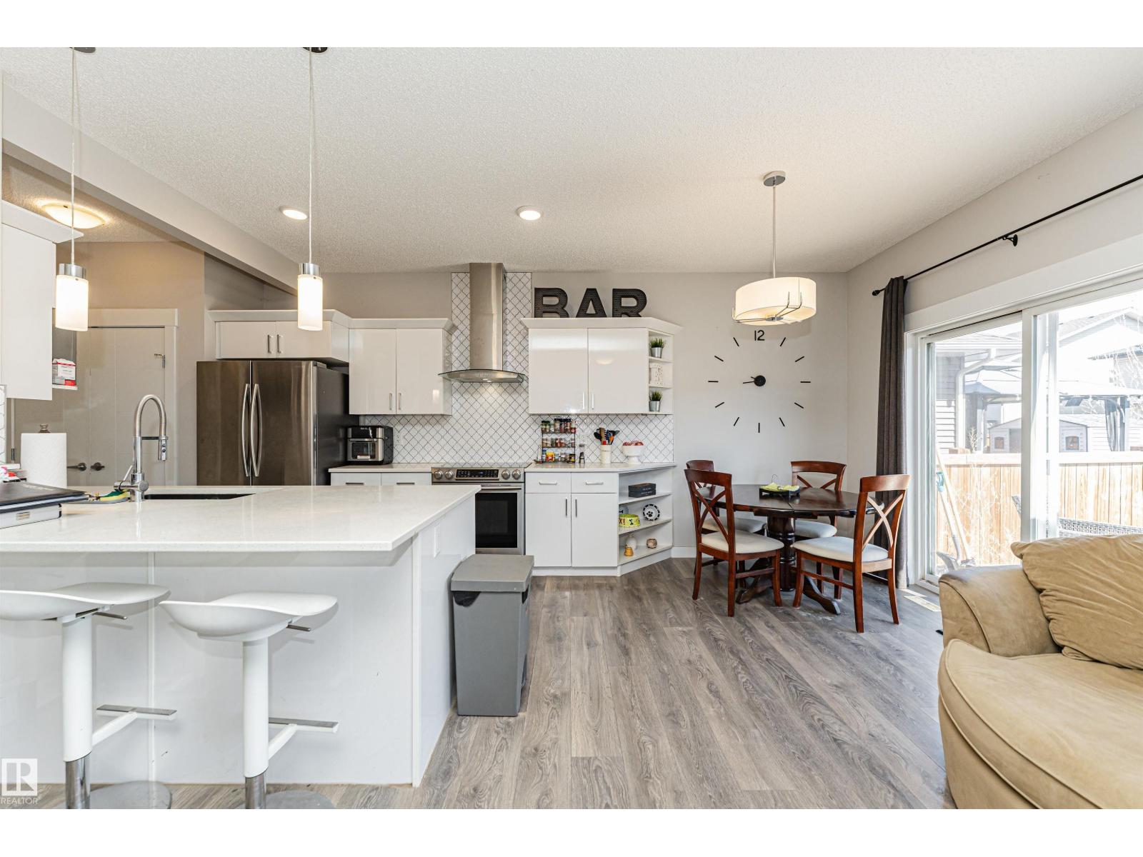 17619 77 ST NW - 6