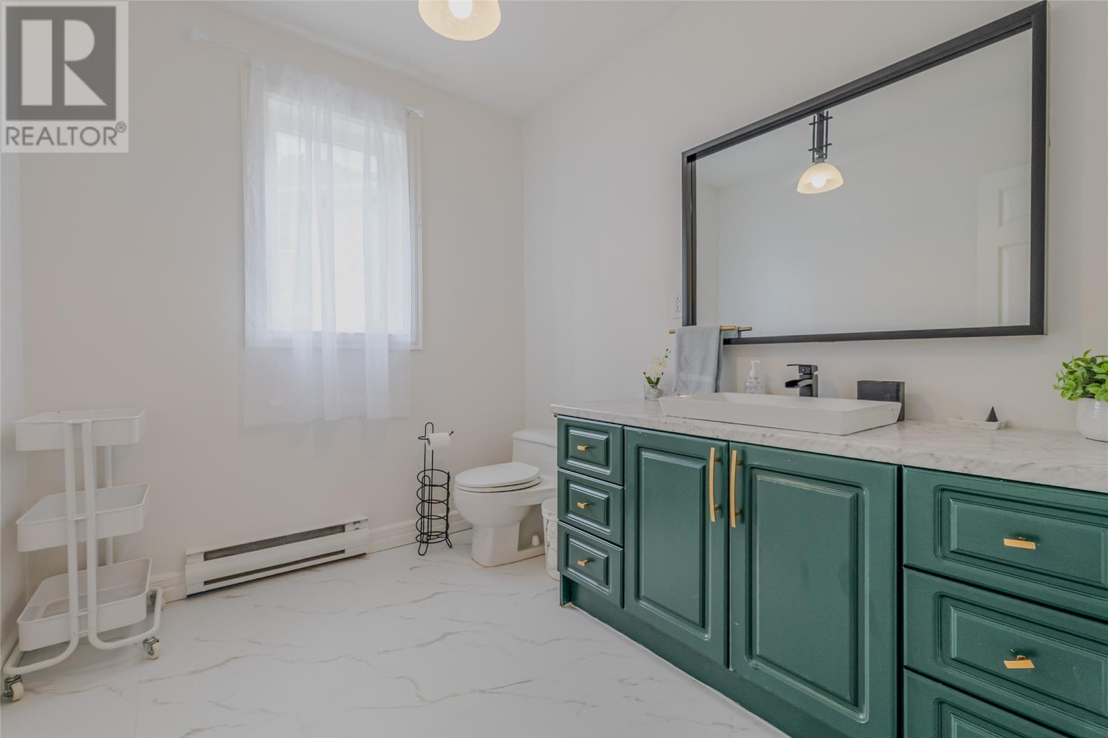 8 Salmonier Place - 35