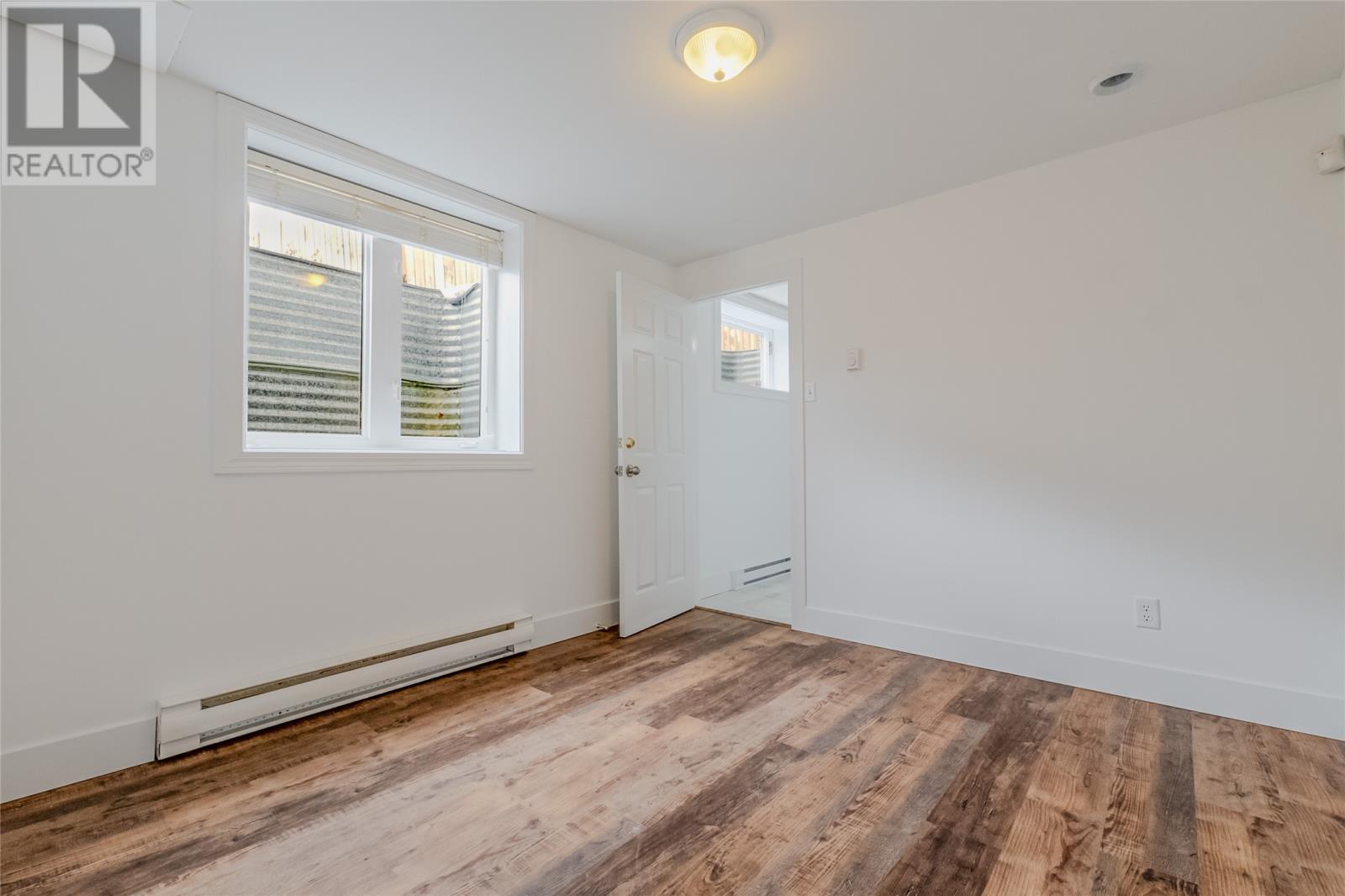 8 Salmonier Place - 40