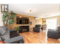 150 East Street, photo 5