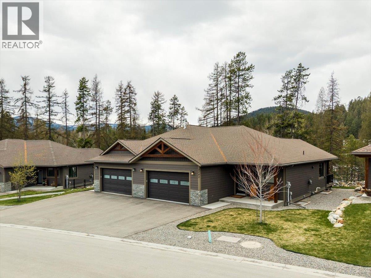 2703 Huckleberry Lane - 1