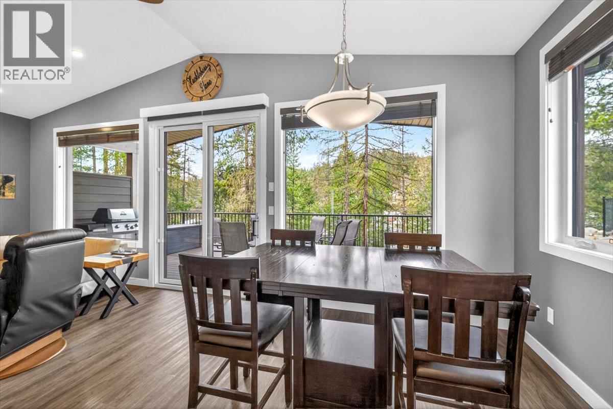 2703 Huckleberry Lane - 13
