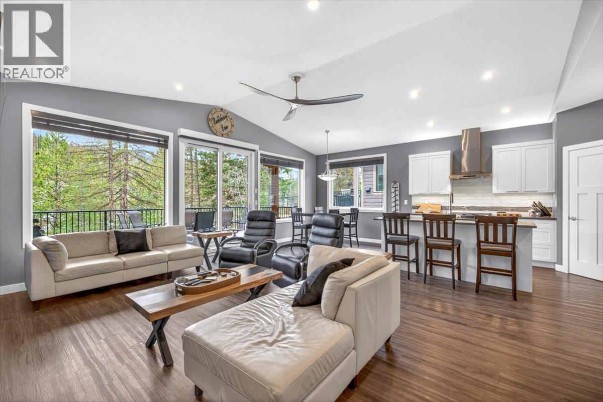 2703 Huckleberry Lane - 19