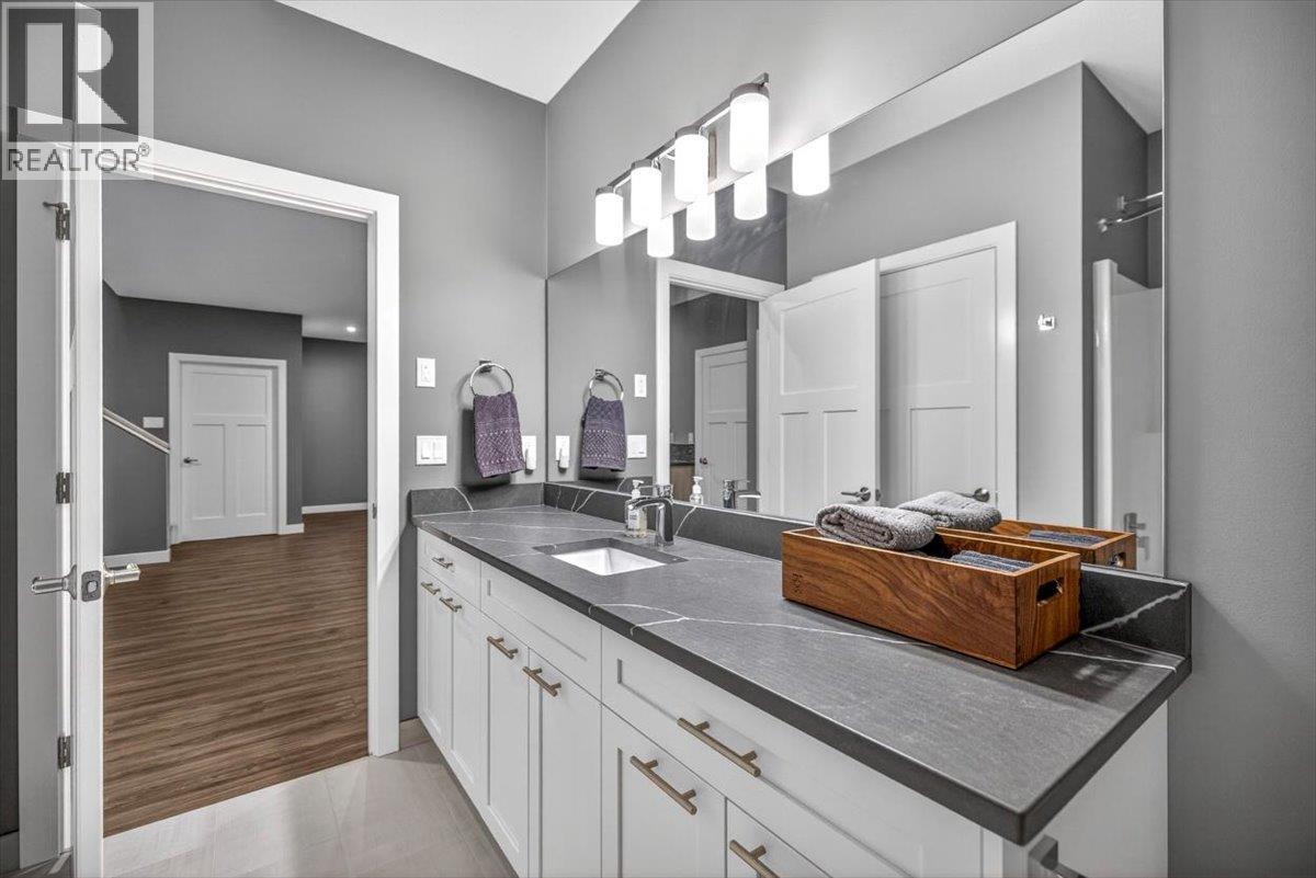 2703 Huckleberry Lane - 25