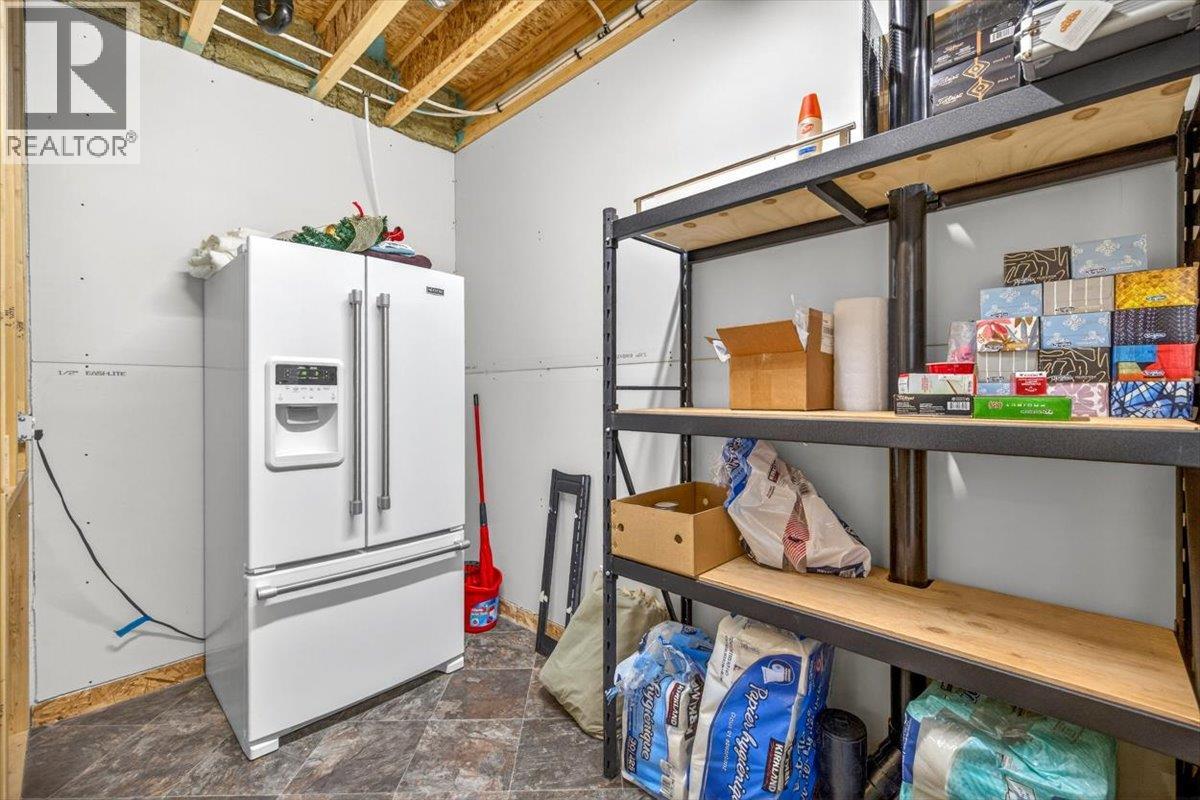 2703 Huckleberry Lane - 30