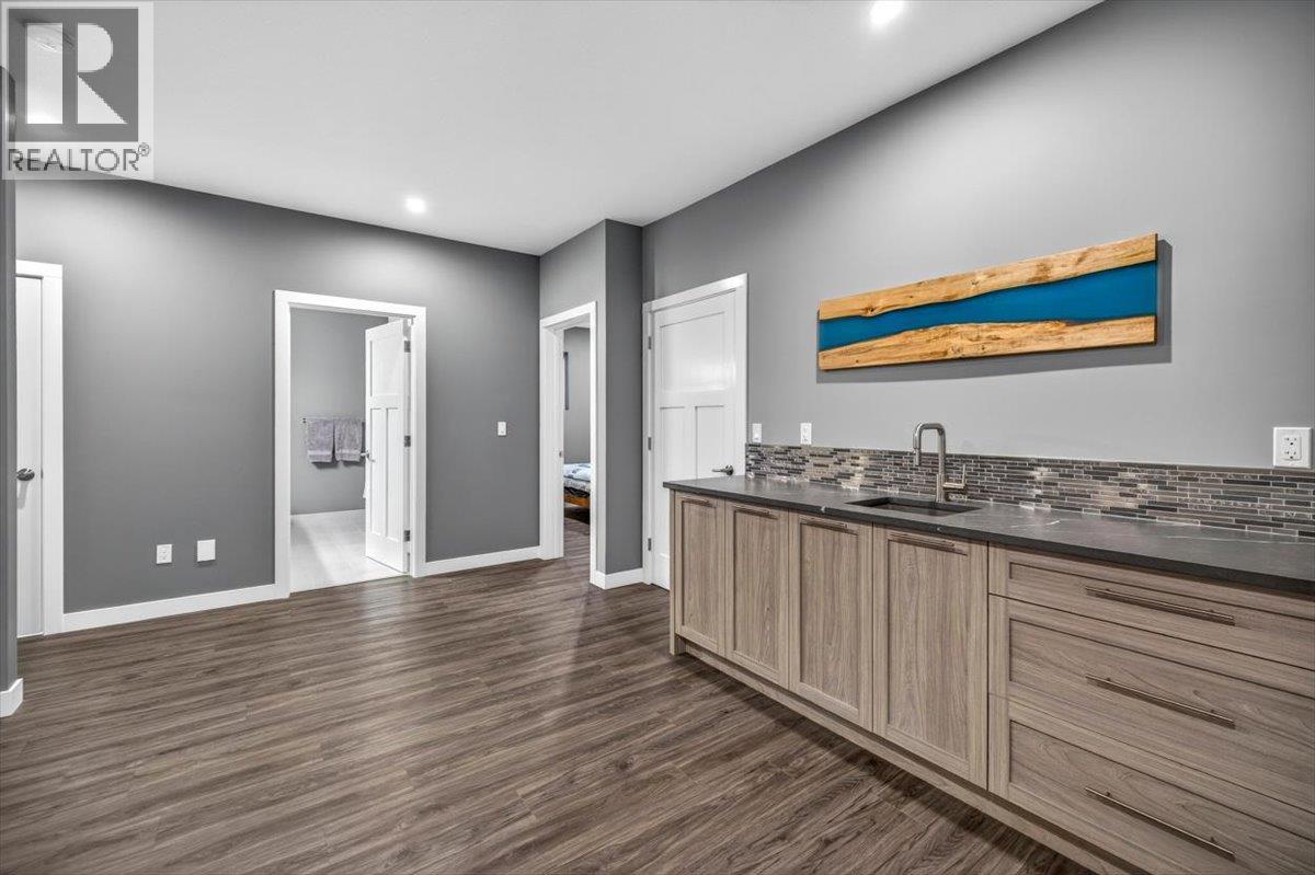 2703 Huckleberry Lane - 31