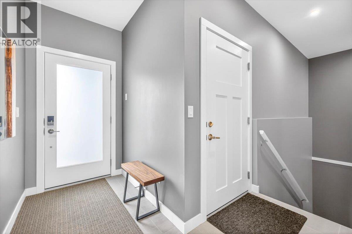 2703 Huckleberry Lane - 6