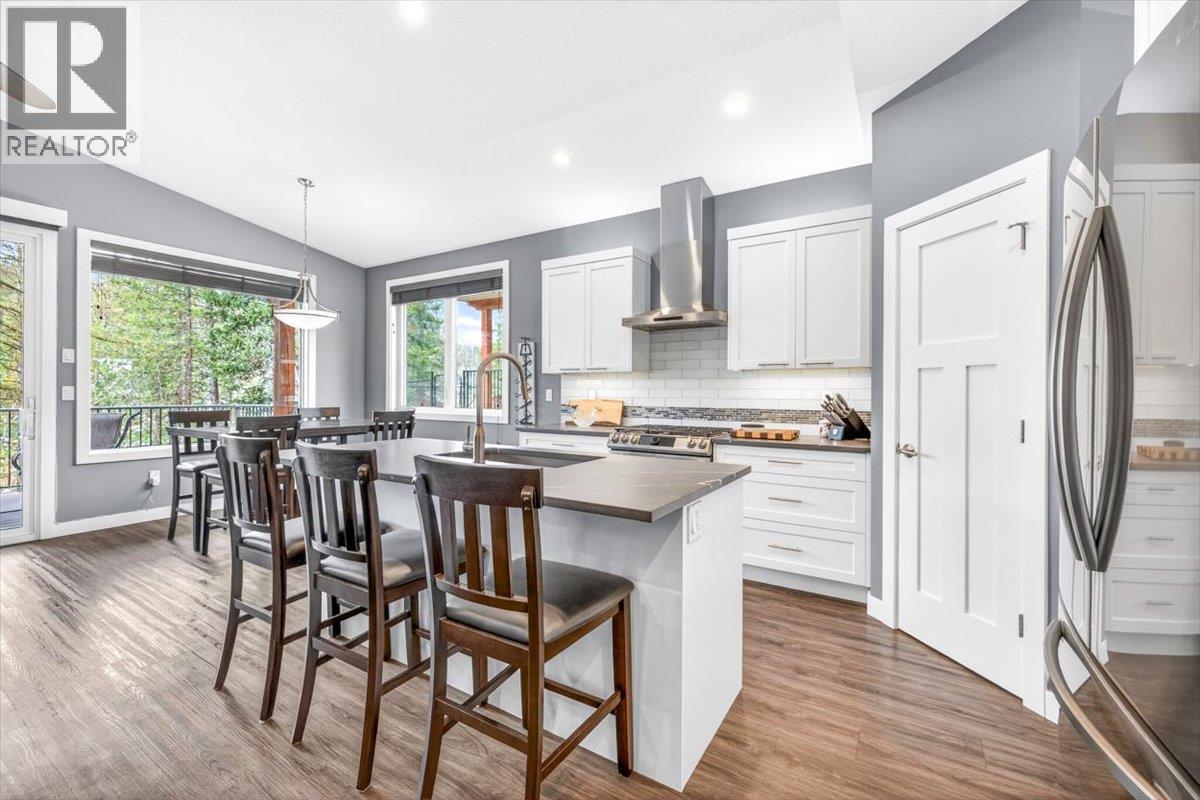 2703 Huckleberry Lane - 8