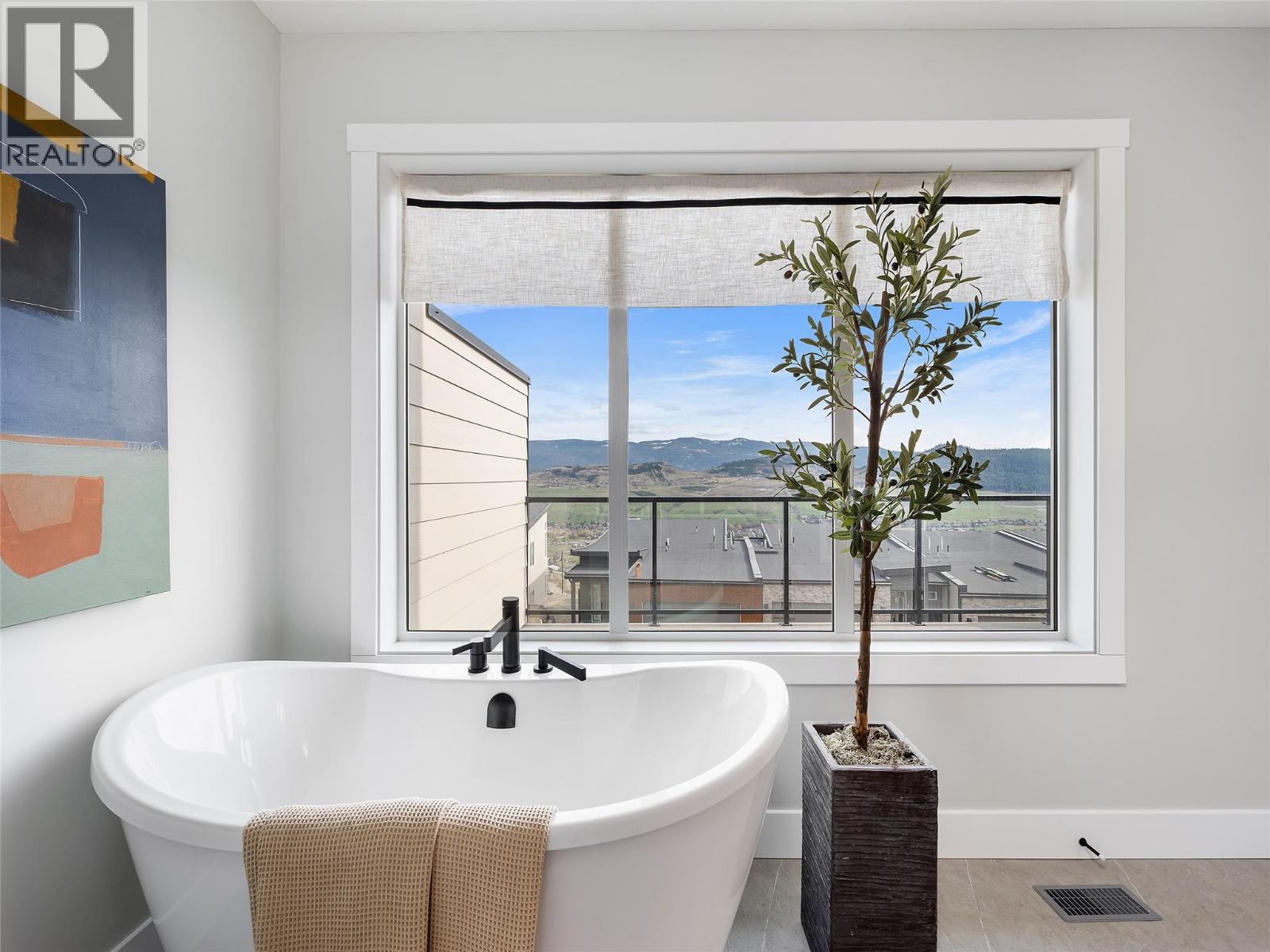 7735 Okanagan Hills Boulevard Unit# 41 Lot# 10, Vernon